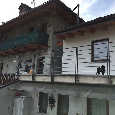 La Maison Cache Aosta Luaran gambar